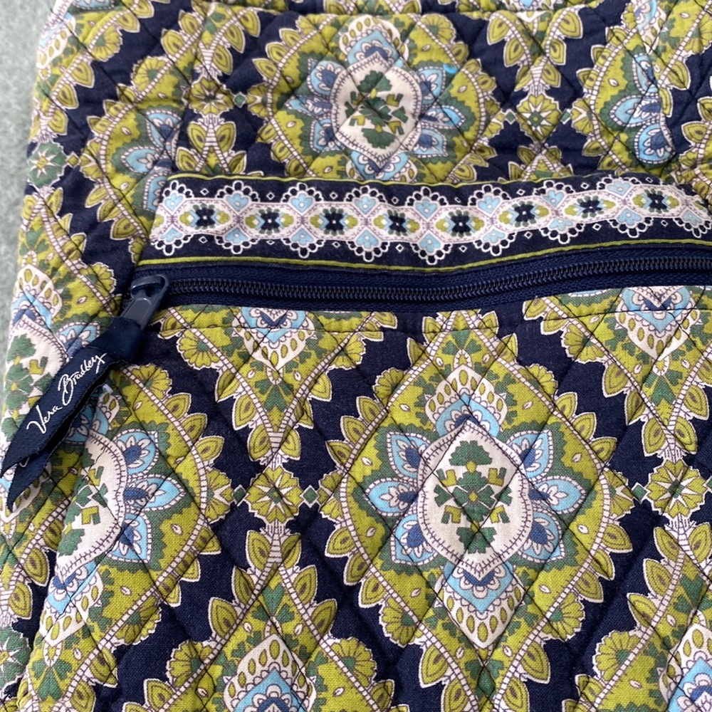 Vera Bradley heritage print cross body bag w/ front zipper and a pocket zip top